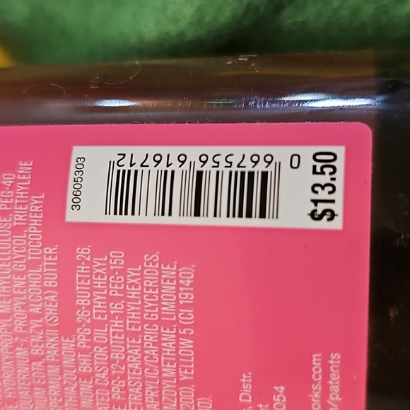 Bath & Body Works Bubble Gum Pop Shower Gel 10 oz. - Picture 4 of 5